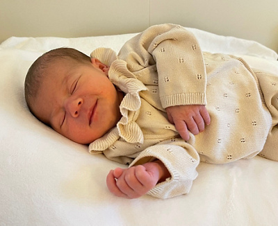 1743596220000-olivia