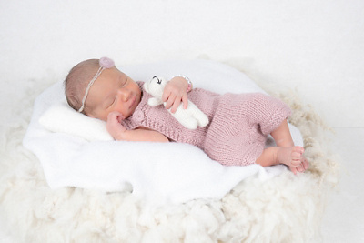 1744997040000-emilija