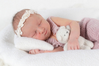 1745154960000-alison