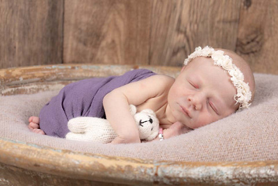 1745432280000-ariana