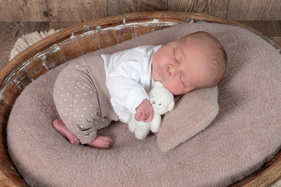 1750588440000-luna-yael