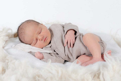 1750661160000-dexter