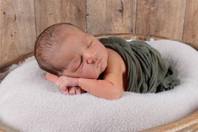 1752893520000-benayah