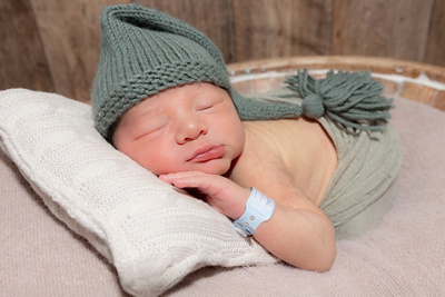 1755552900000-amadeo