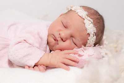 1756427100000-taya-claudia-fabienne