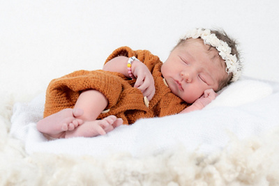 1759249200000-haily-lilith