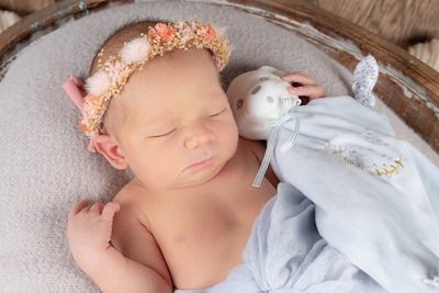 1763774460000-lynn-malou