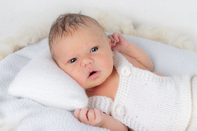 1763935860000--chloe