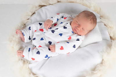 1764054300000-caspar