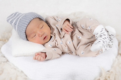 1764347400000-phelgye