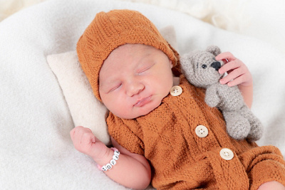 1764793800000-sofia-ada