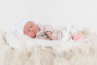 1765664220000-yumi-ellie