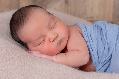 1765912080000-anthony-adryel