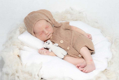 1774305300000-viktor