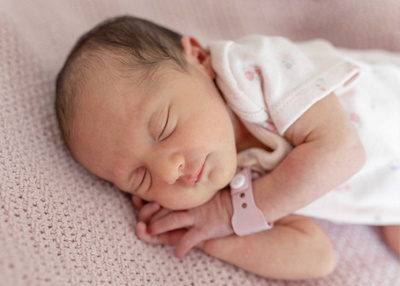 1782460380000-adela