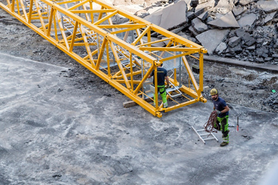 2021_April_Kranaufbau Hof-43