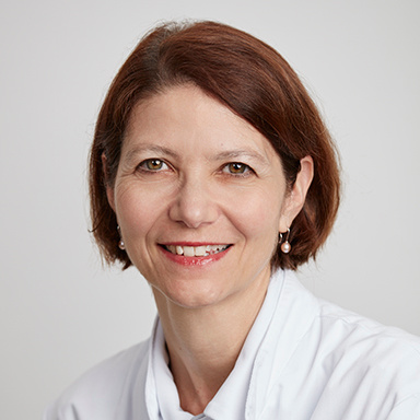 Dr. med. Evelyne Bucher