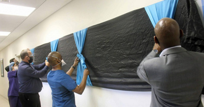 Dr Matambo and Newcastle Mayor unveil memorial wall at Mediclinic Newcastle 1