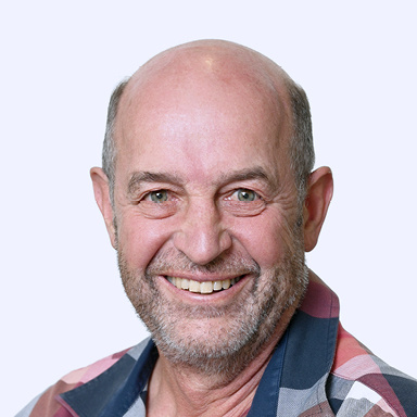 Dr Coenie Janse van Vuuren