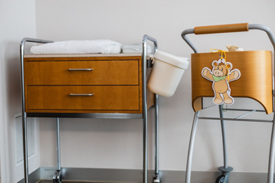 Familienzimmer Aarau Wickeltisch Babybett