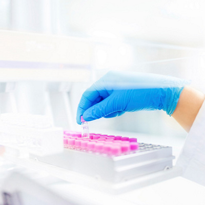 Ausschnitt aus dem virtuellen Klinikrundgang in einem Patientenzimmer