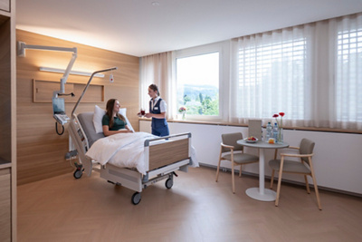 Einblick in ein neues Zimmer auf der neuen Privatstation der Klinik Stephanshorn