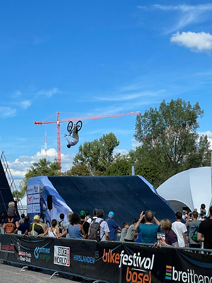 Klinik_birshof_bikefestival_jump_2