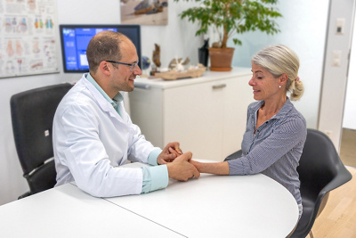 Patientengespraech_Daumen