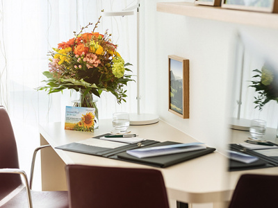 andreasklinik-zimmer-schreibtisch