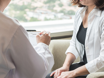 gebaermutterhalskrebs-patientin-aerztin-fragebogen