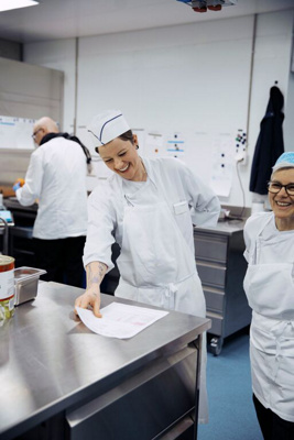 hirslanden-hingabe-kueche-1