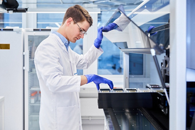 hirslanden-precise-labor-mitarbeiter-1