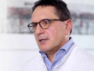 Portrait Aufnahme von Dr. Schneider