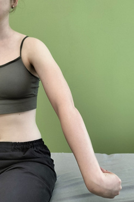 hirslanden-richtig-tapen-ellbogentape-1