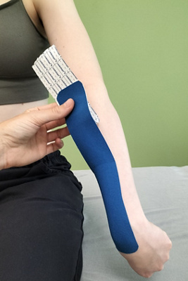 hirslanden-richtig-tapen-ellbogentape-3