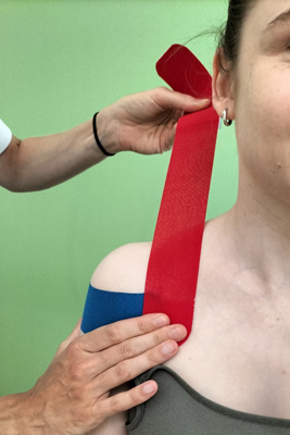 hirslanden-richtig-tapen-schultertape-4