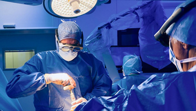 Prof. Dr. med. Sebastian Weckbach, Wirbelsäulenspezialist