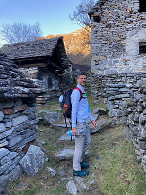 PD Dr. med. Marco Randazzo beim Wandern