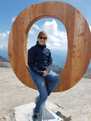 Dr. med. Patricia Weber beim Ausflug in den Bergen