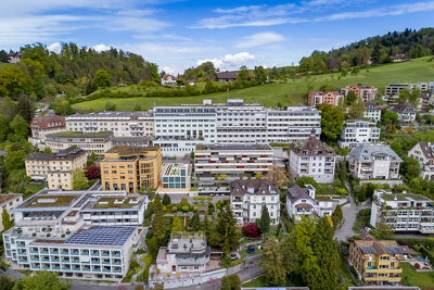 Clinique La Colline Ausseneingang