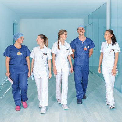 Fünf Lernende und Studierende der Hirslanden Klinik St. Anna in Luzern im Gespräch.