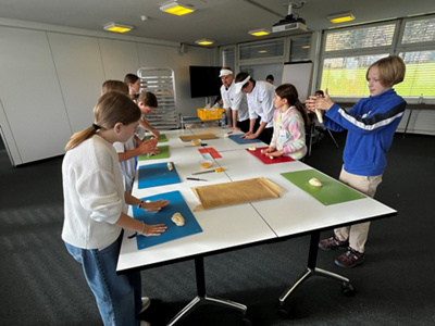 klinik-stephanshorn-kueche-zukunftstag2024