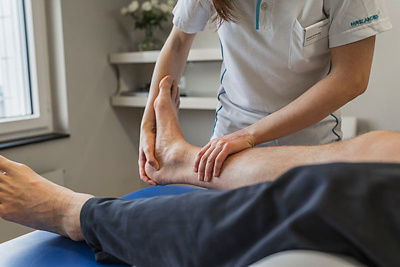 Behandlung Fuss Sprunggelenk