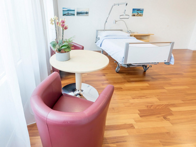 stanna-meggen-patientenzimmer-sitzecke